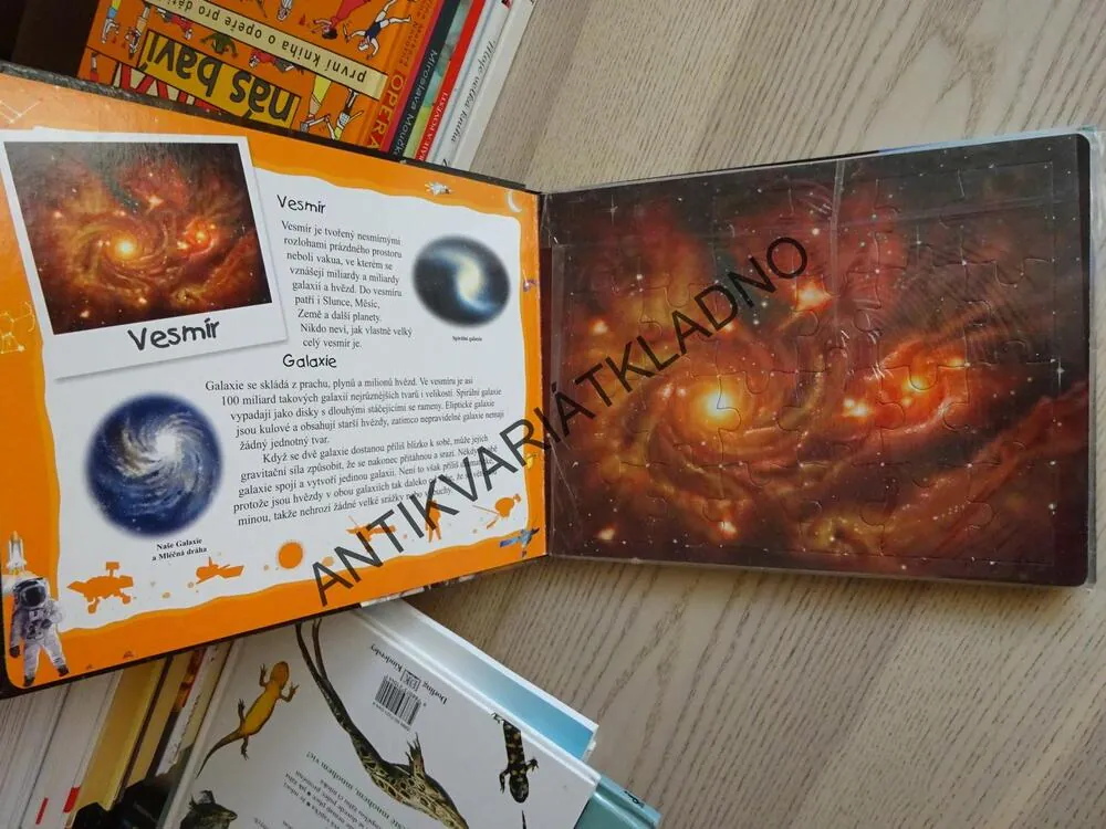 NÁDHERNÝ VESMÍR, SKLÁDAČKY, PUZZLE, **an