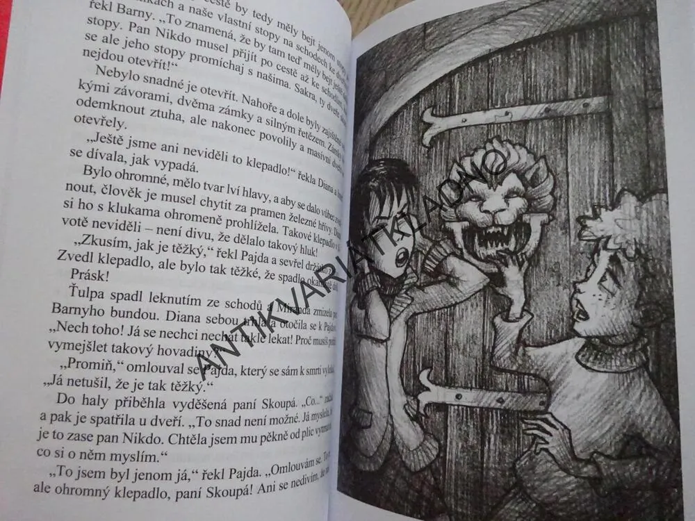 ZÁHADA STARÉHO KLEPADLA, ENID BLYTONOVÁ, **an