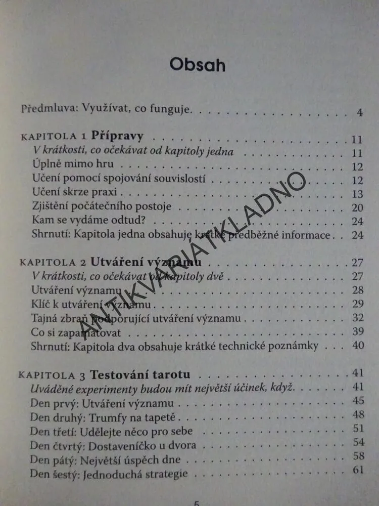 CO VÁM KARTY PROZRADÍ? MARK MCELROY, **an