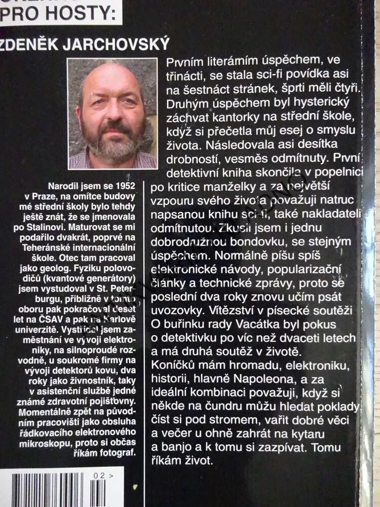 MILUJU TĚ K SMRTI A DALŠÍ KRIMINÁLNÍ PŘÍBĚHY, **an