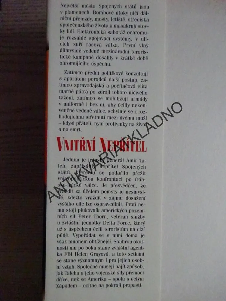 VNITŘNÍ NEPŘÍTEL, LARRY BOND, **an