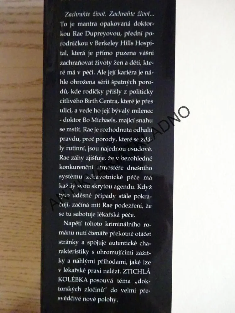 ZTICHLÁ KOLÉBKA, MARGARET CUTHBERTOVÁ, **an