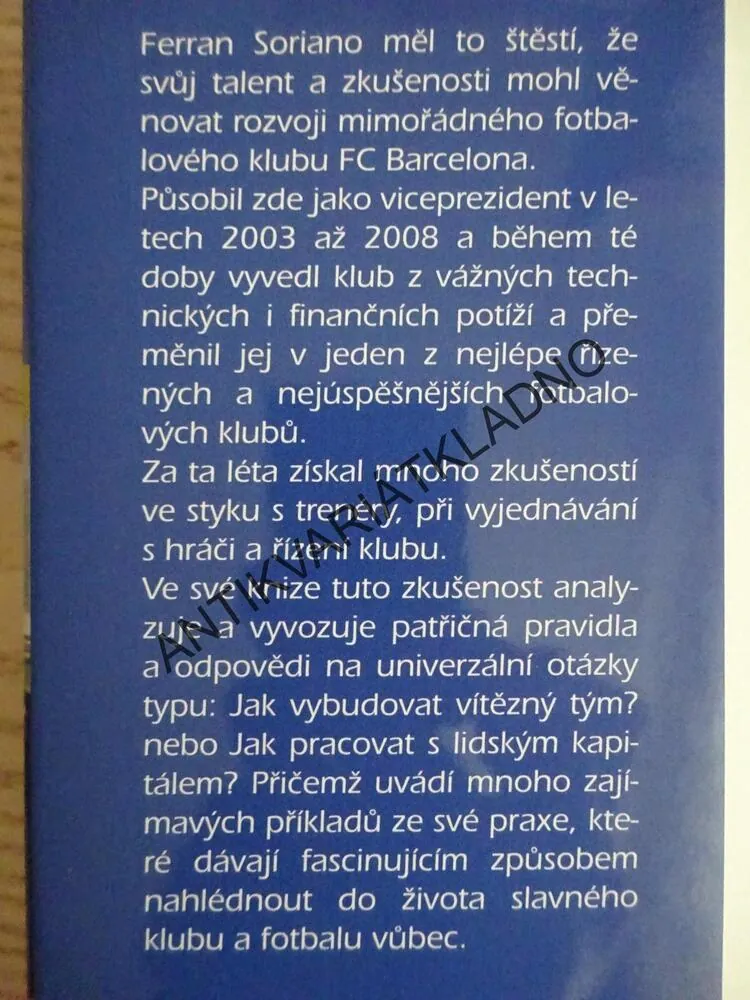 GÓLY NEPADAJÍ NÁHODOU, FERRAN SORIANO, **an