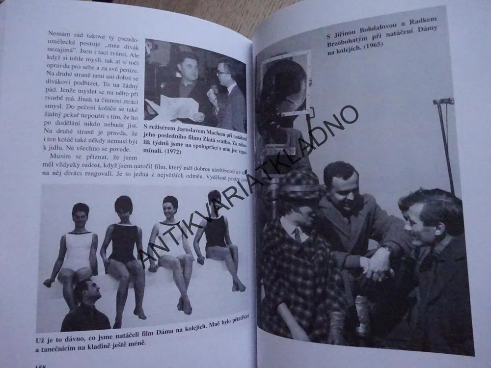 ŽIVOT S KAMEROU I BEZ NÍ, ZDENĚK SMÍŠEK, JOSEF HANUŠ, **an