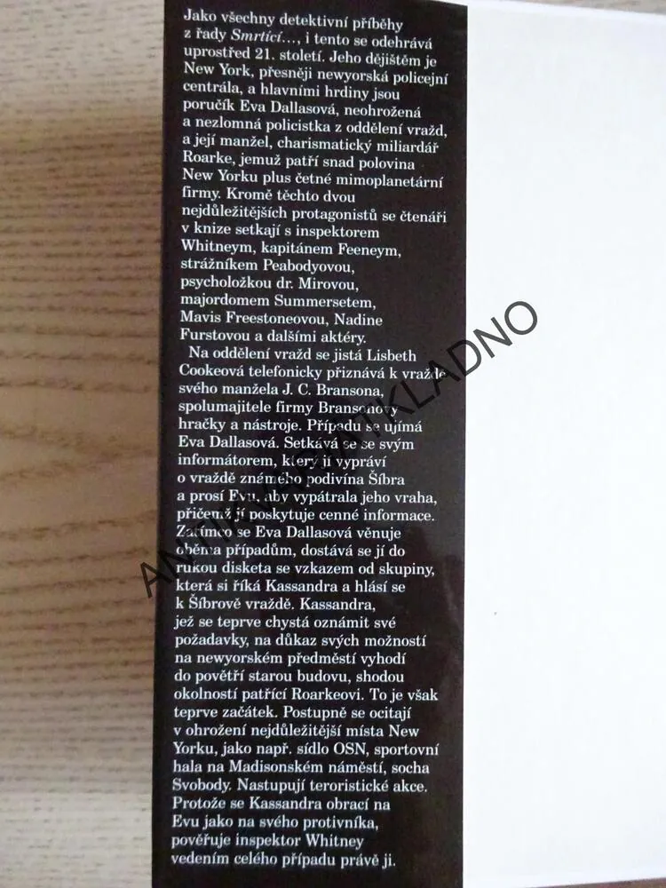 SMRTÍCÍ VĚRNOST, NORA ROBERTS JAKO J. D. ROBB A DALŠÍ, **an