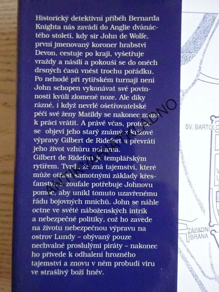 HROZIVÉ TAJEMSTVÍ, BERNARD KNIGHT, **an