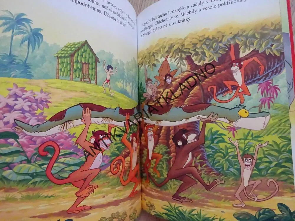 KNIHA DŽUNGLÍ - MAUGLÍ A OPICE, WALT DISNEY, **an
