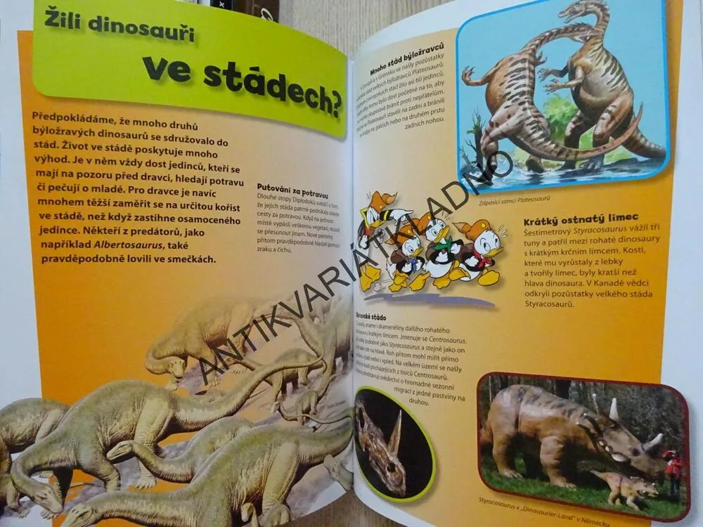 DINOSAUŘI, WALT DISNEY, **an