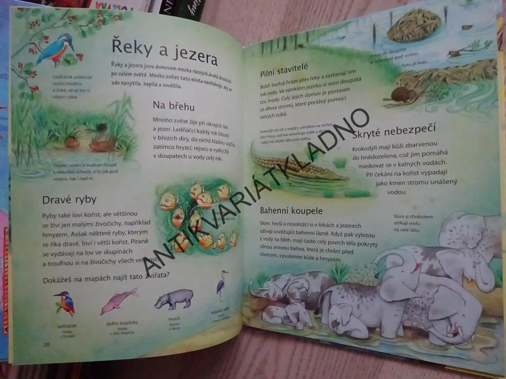 DĚTSKÝ ILUSTROVANÝ ATLAS ZVÍŘAT, **an