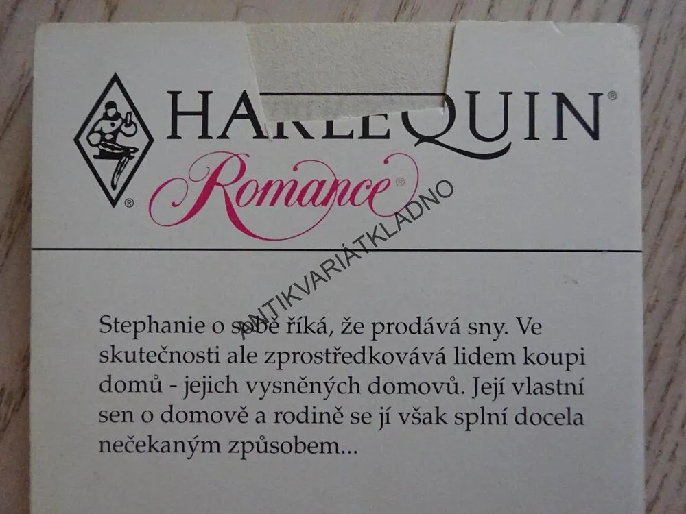 PRODEJ MI SEN, LEIGH MICHAELSOVÁ, **an