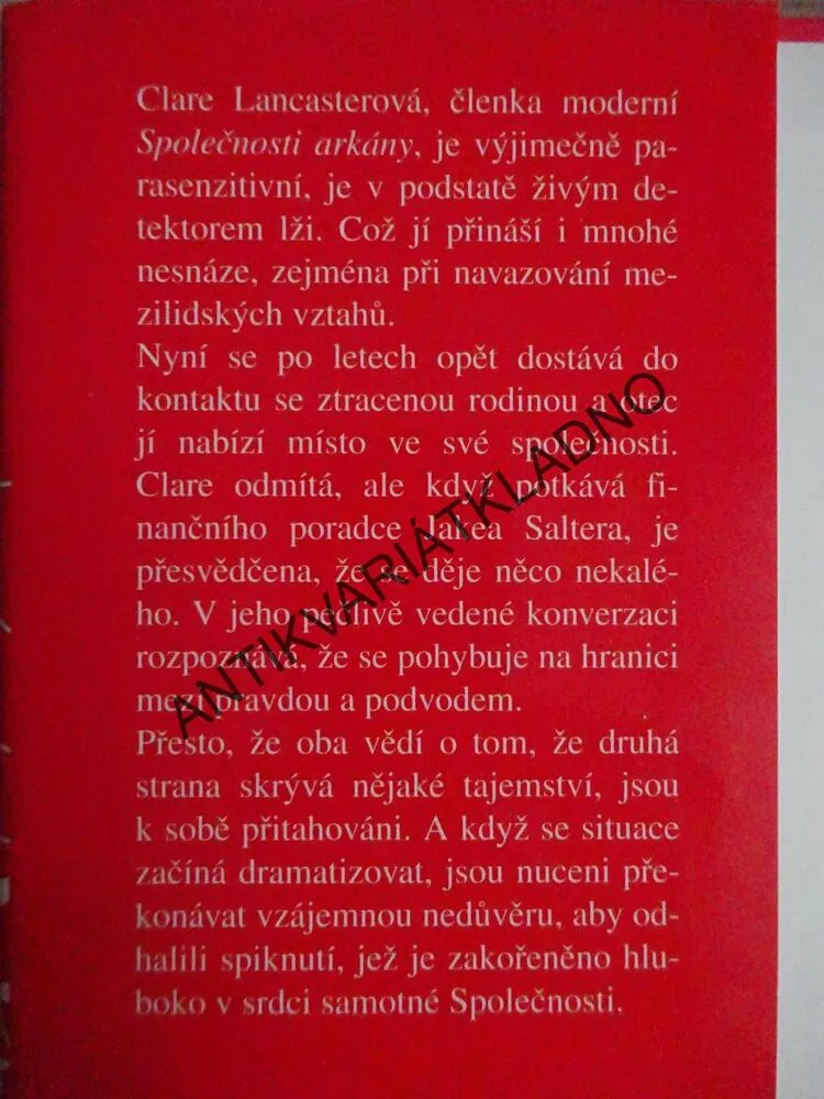 POČESTNÉ LŽI, AMANDA QUICK, **an