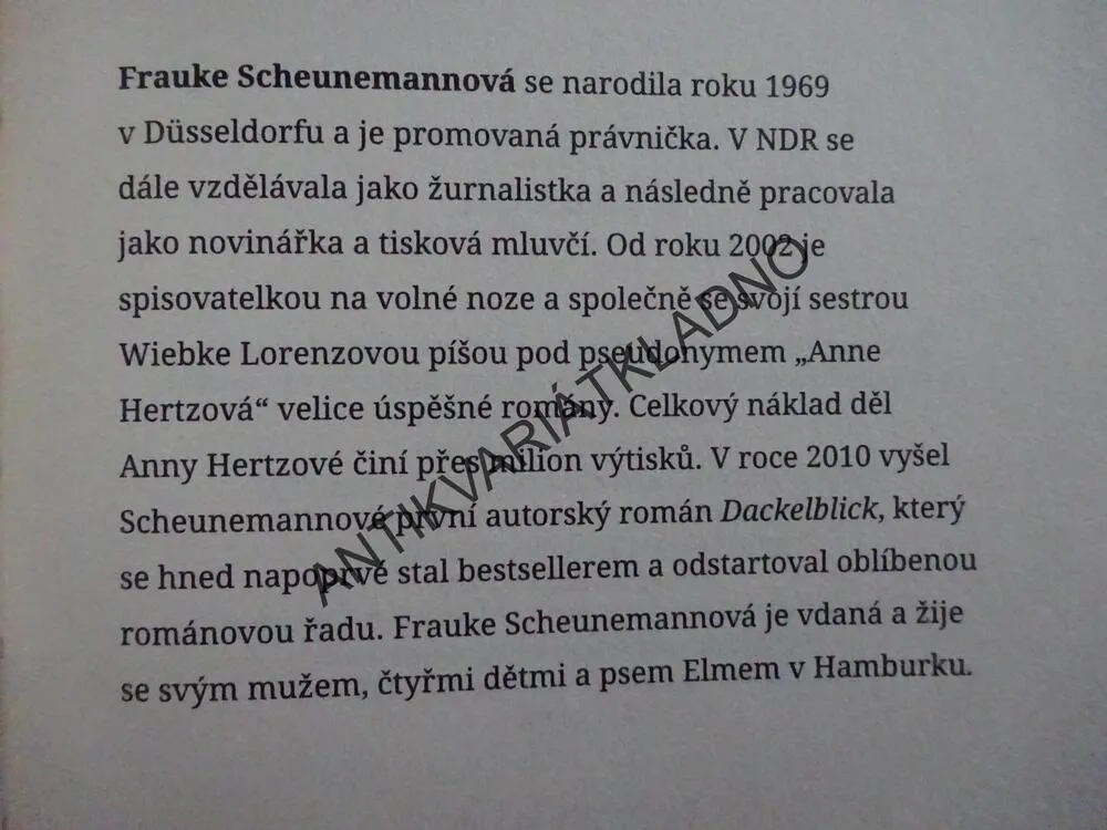 WINSTON, AGENT TICHOŠLÁPEK, FRAUKE SCHEUNEMANNOVÁ, **an