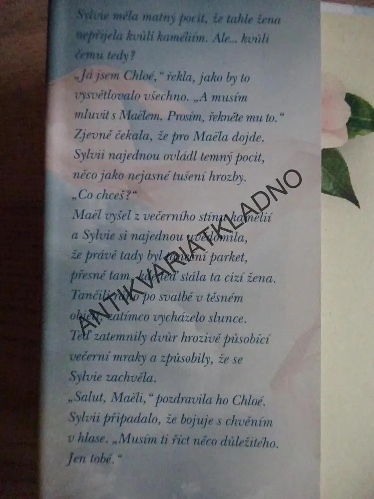 ŽENY Z OSTROVA KAMÉLIÍ, TABEA BACHOVÁ, **an