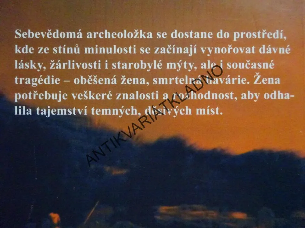 DIŮV HROB, BARBARA CLEVERLYOVÁ, **an