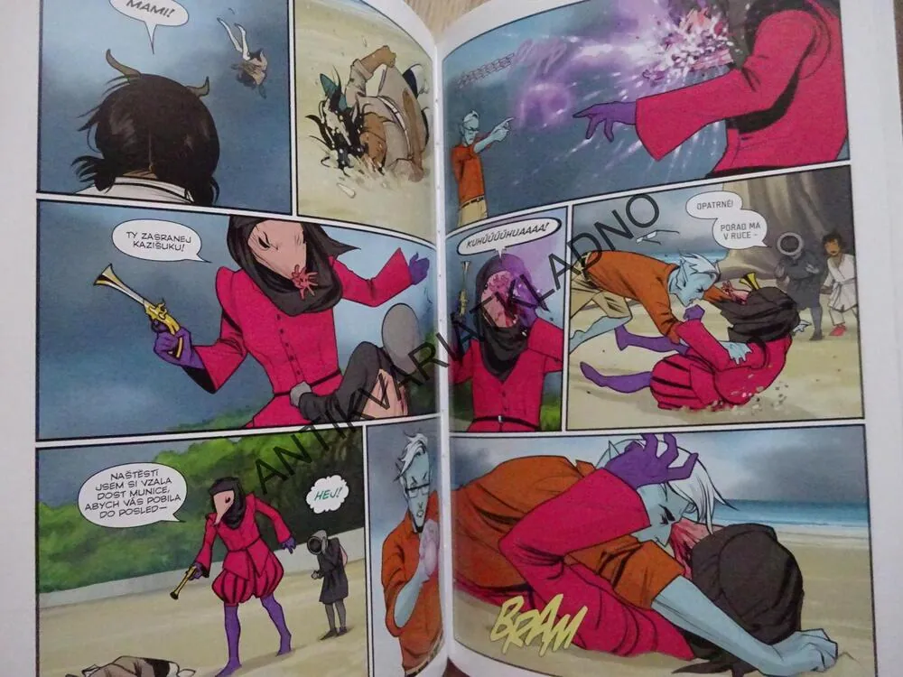 SÁGA, BRIAN K. VAUGHAN, FIONA STAPLES, **an