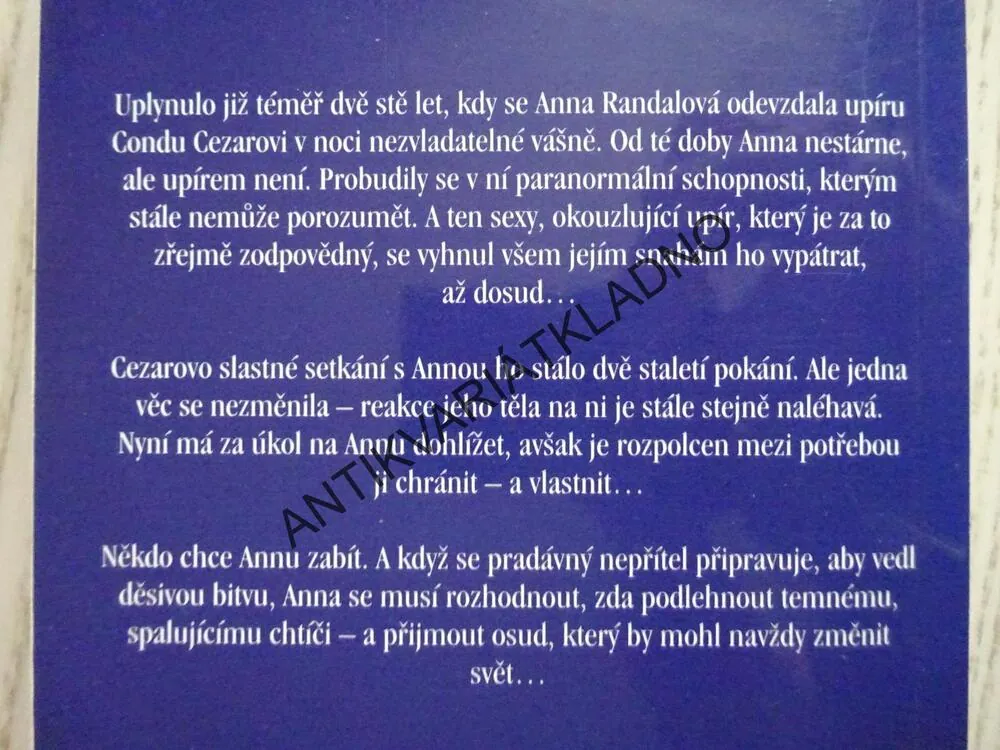 ODHALENÁ TEMNOTA, ALEXANDRA IVYOVÁ, **an