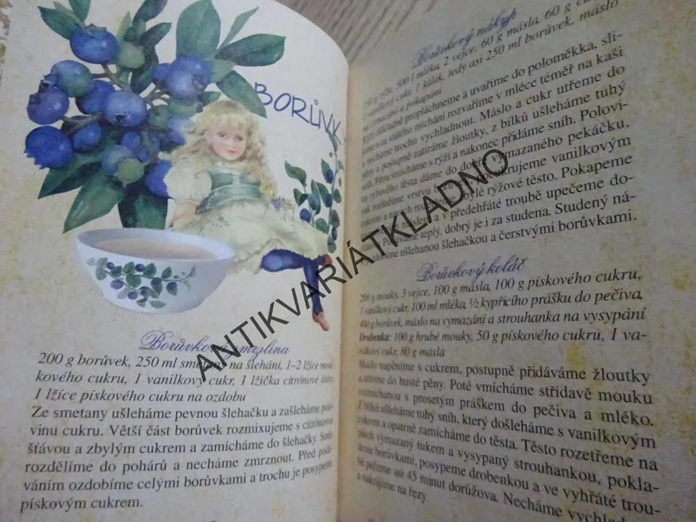 OVOCNÉ DEZERTY A MOUČNÍKY, KLÁRA TRNKOVÁ, **an