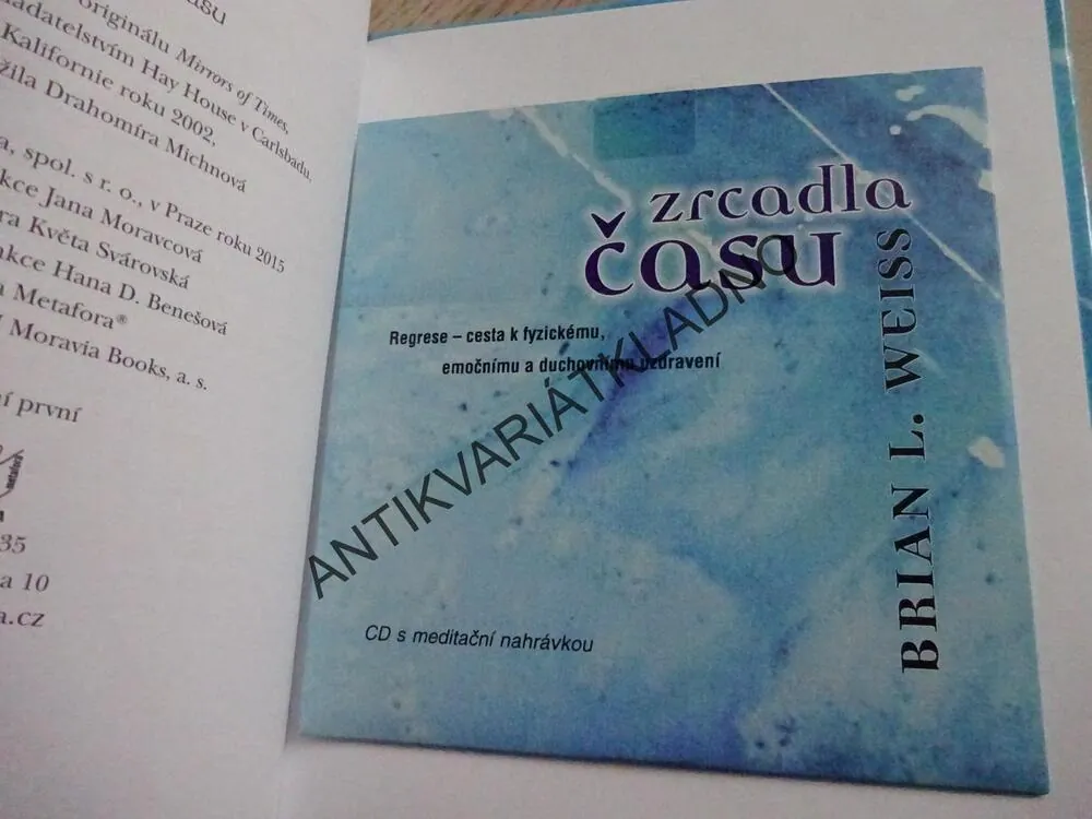 ZRCADLA ČASU, BRIAN L. WEISS, **an