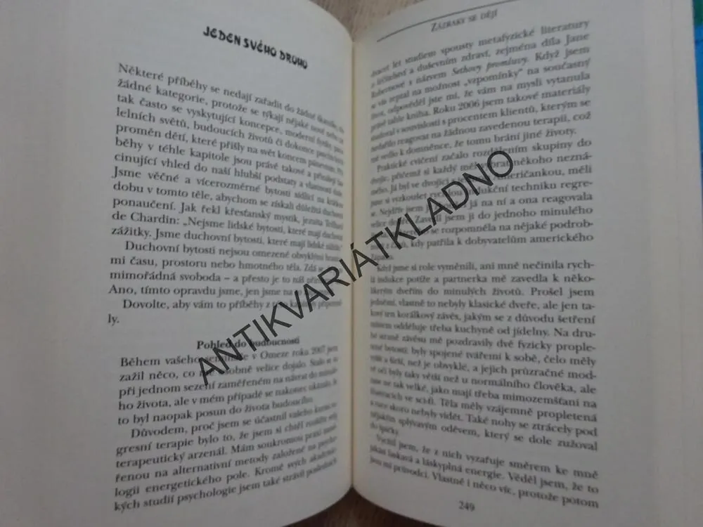 ZÁZRAKY SE DĚJÍ, BRIAN L. WEISS, **an
