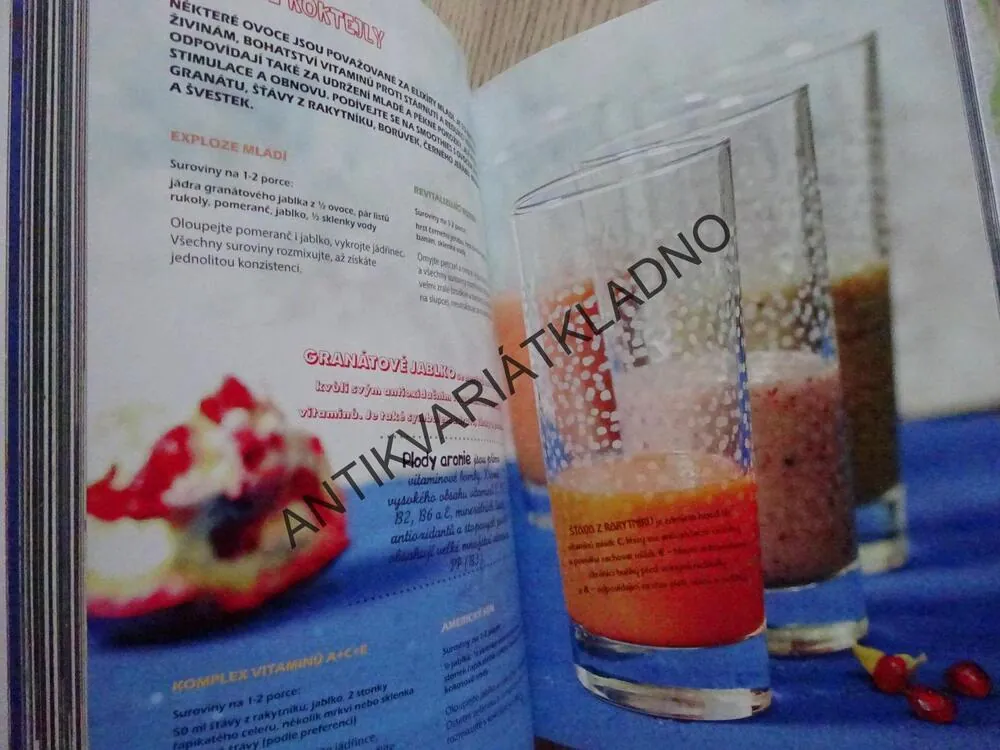 SMOOTHIES NA KAŽDÝ DEN, 365 RECEPTŮ, **an