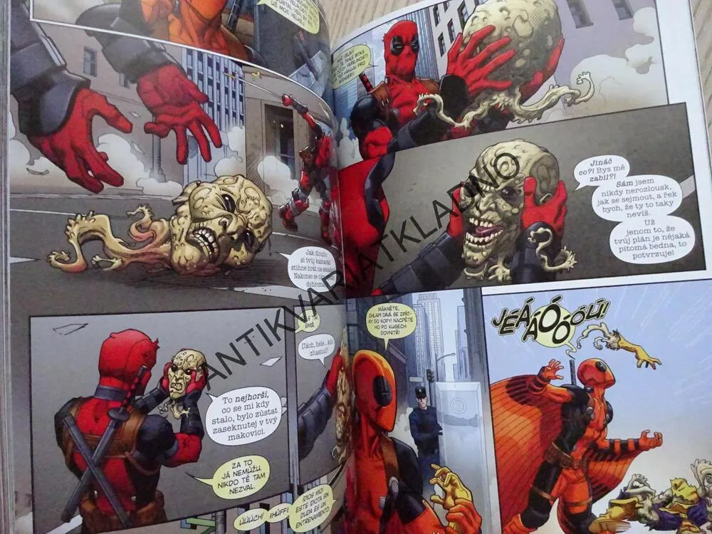 DEADPOOL, MILÁČEK PUBLIKA, UŽVANĚNÝ MILIONÁŘ, KOMIKS MARVEL, **an