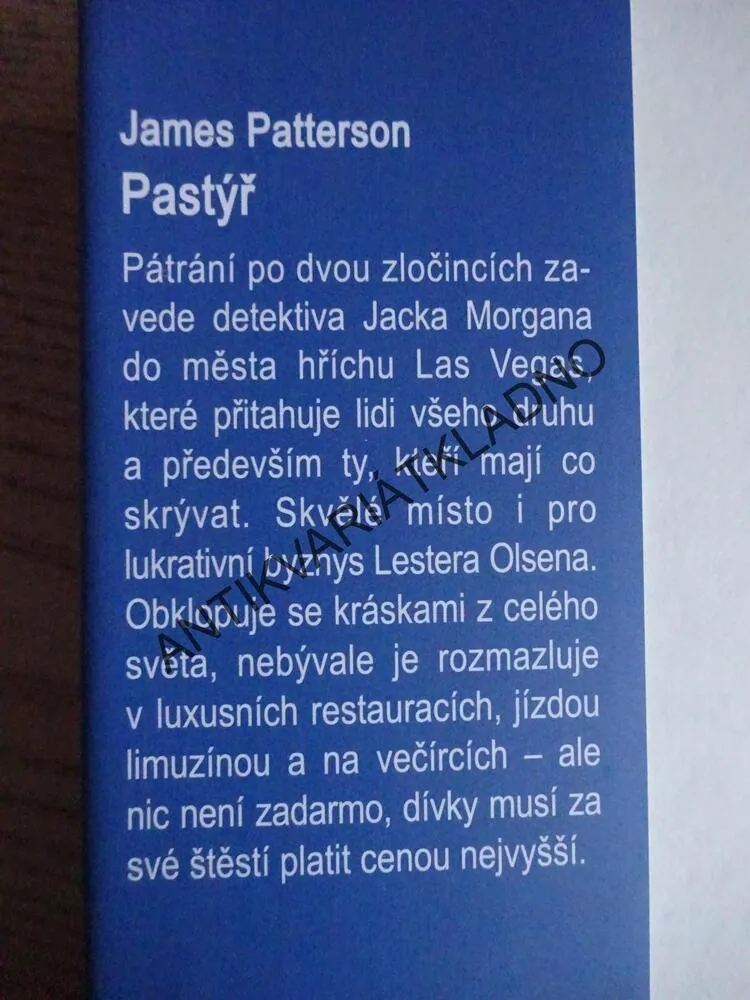 PASTÝŘ, JAMES PATTERSON, **an