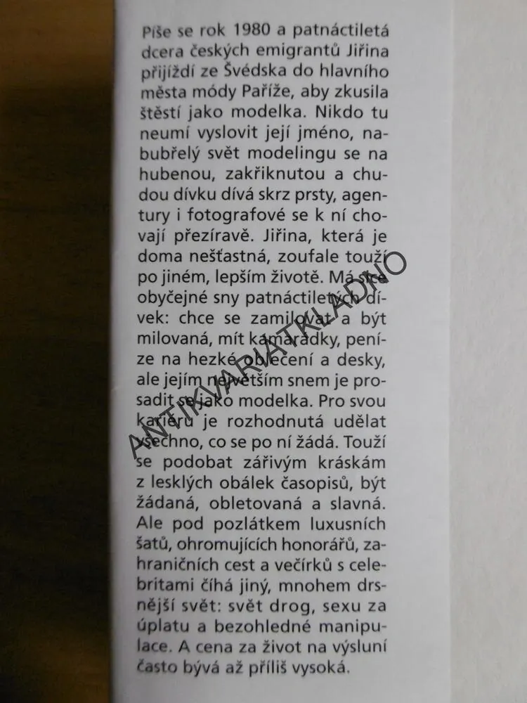 LÉTO MODELKY, PAVLÍNA POŘÍZKOVÁ, **an