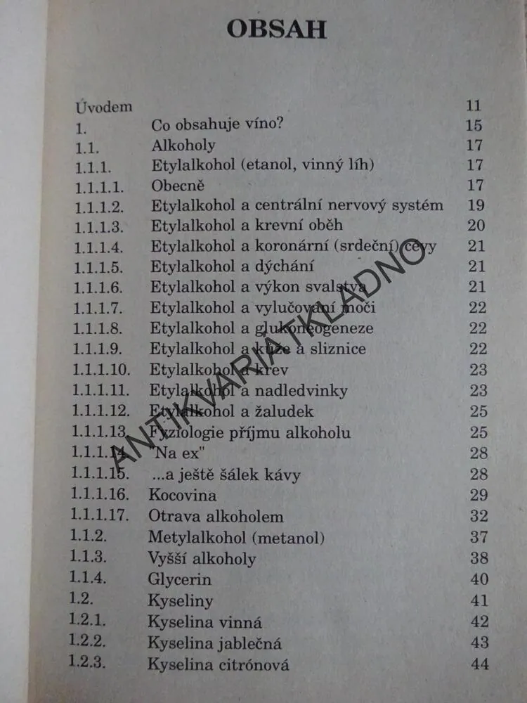 VÍNO A MEDICÍNA, HARALD SALFELLNER, **an
