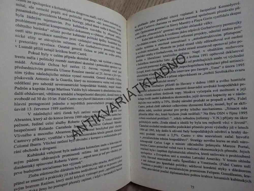 FIDEL CASTRO, PODZIM DIKTÁTORA, VLADIMÍR NÁLEVKA, **an