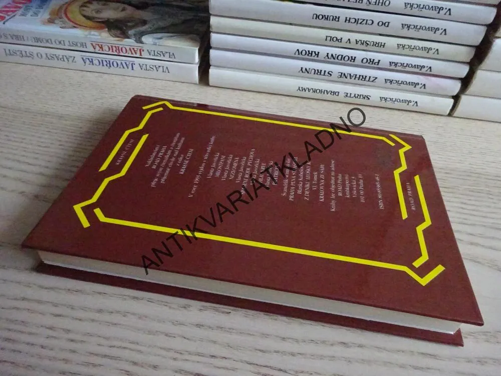 NEZLOMENÁ, VLASTA JAVOŘICKÁ, **an