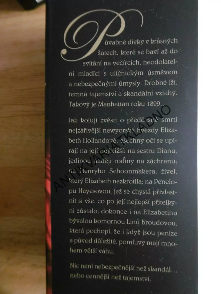 INTRIKY, ZE SÉRIE LUXUS, ŽIVOT V PŘEPYCHU, ANNA GODBERSENOVÁ