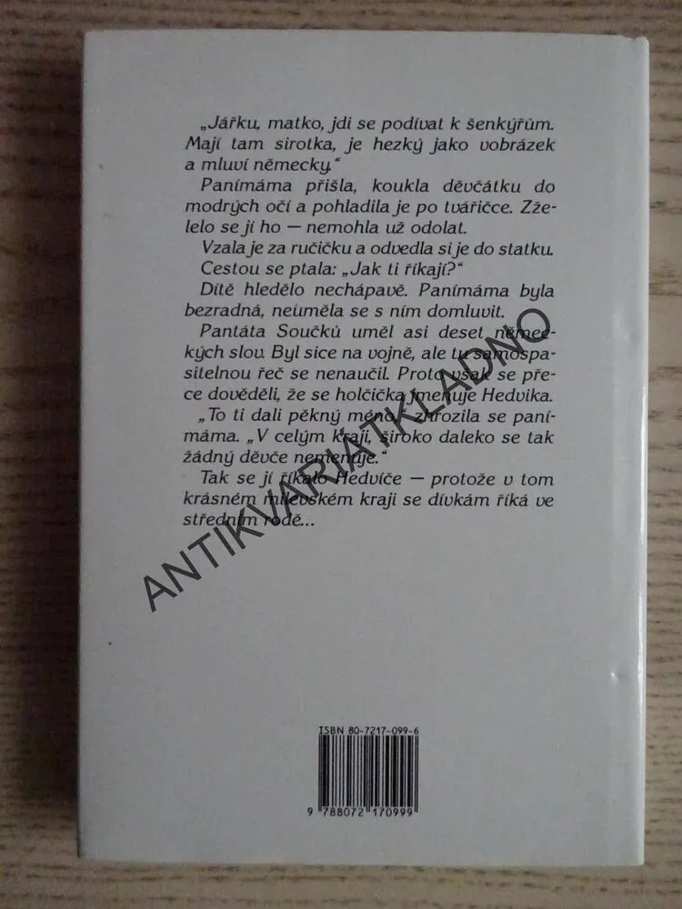 ŠLA LÉTA, VLASTA JAVOŘICKÁ, **an
