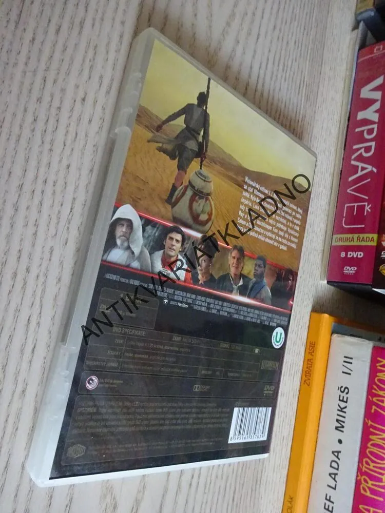 STAR WARS, SÍLA SE PROBOUZÍ, DVD FILM