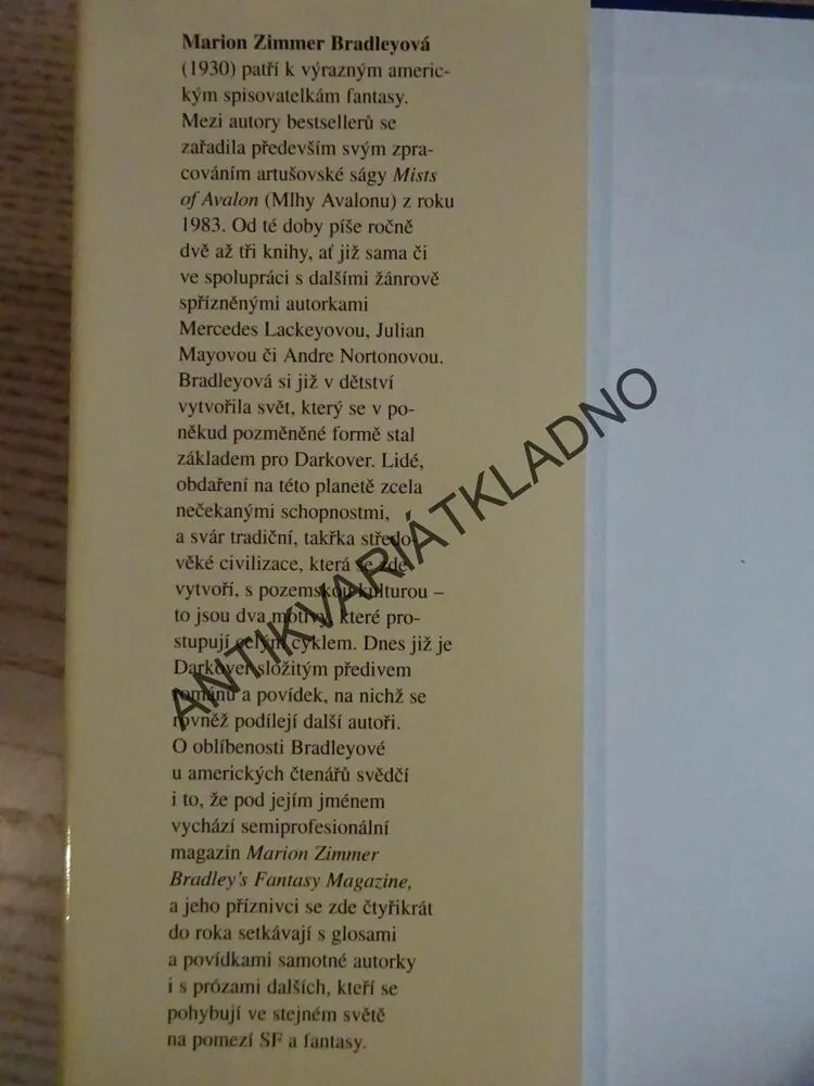 VLÁDKYNĚ JESTŘÁBŮ, MARION ZIMMER BRADLEY, DARKOVER, **an