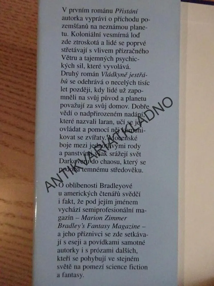 KRÁLOVNA BOUŘE, MARION ZIMMER BRADLEY, DARKOVER, **an