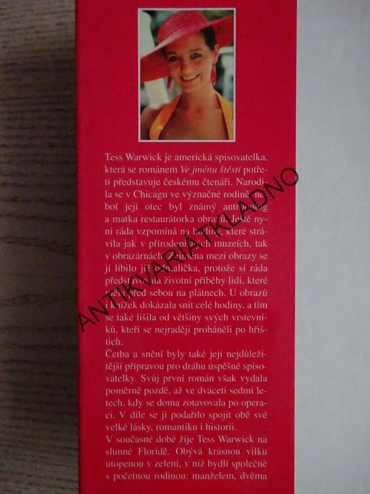 VE JMÉNU ŠTĚSTÍ, TESS WARWICK, **an