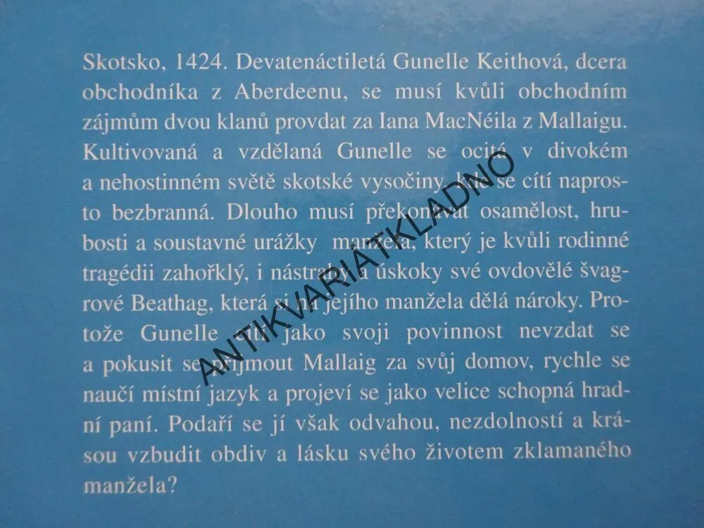 PANÍ Z MALLAIGU, DIANE LACOMBEOVÁ, **an