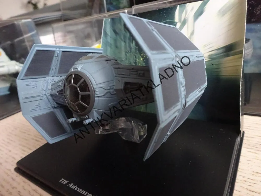 STAR WARS 3. - TIE ADVANCED X1