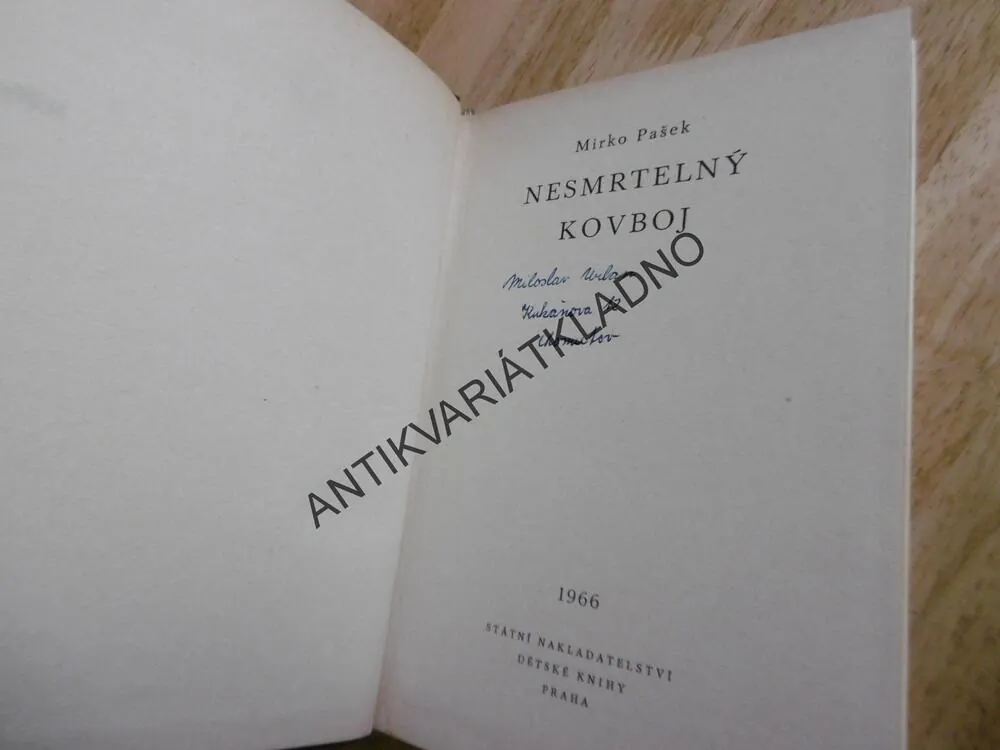 KOD 90 - NESMRTELNÝ KOVBOJ, MIRKO PAŠEK, **an
