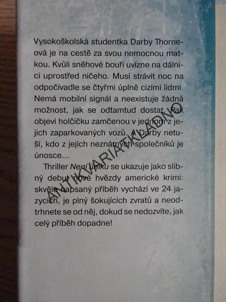 NENÍ ÚNIKU, TAYLOR ADAMS, **an
