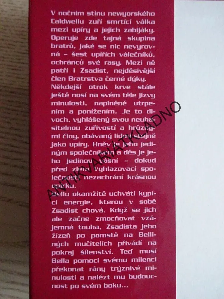 PROBUZENÝ MILENEC, J. R. WARD