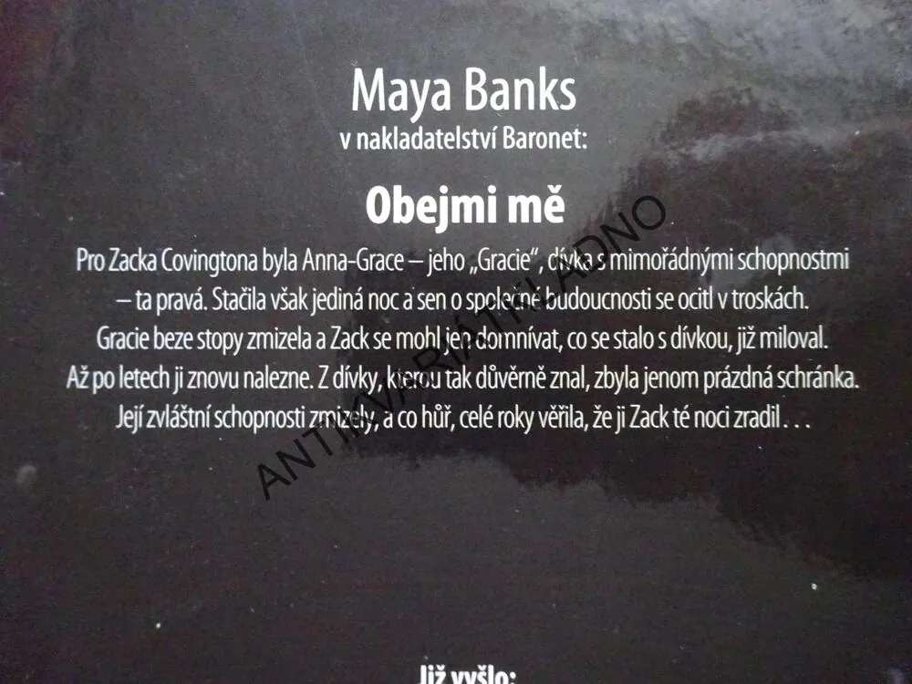 OBEJMI MĚ, MAYA BANKS, **an