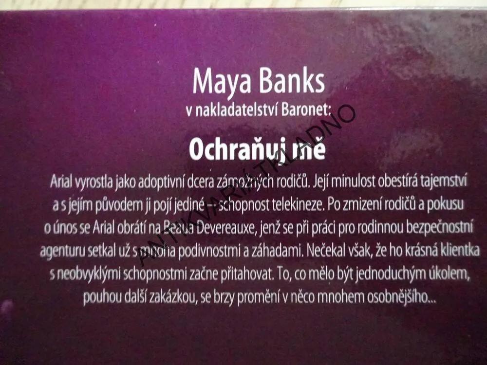 OCHRAŇUJ MĚ, MAYA BANKS, **an
