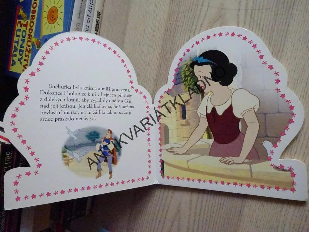 SNĚHURKA A SEDM TRPASLÍKŮ, VESELÍ KAMARÁDI, DISNEY, **an