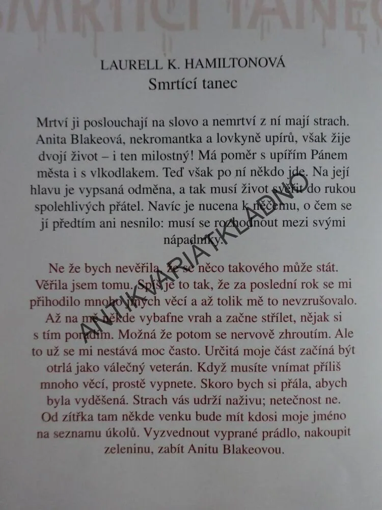SMRTÍCÍ TANEC, LAURELL K. HAMILTONOVÁ, **an