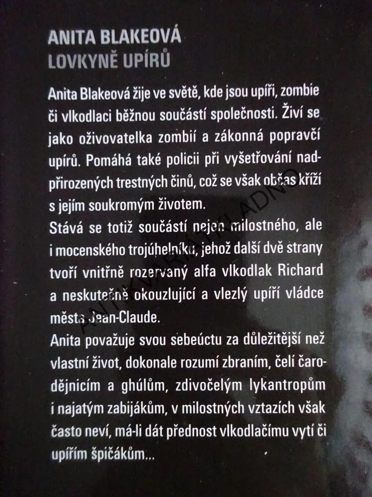PROVINILÉ SLASTI, ANITA BLAKE, LAURELL K. HAMILOTONOVÁ, **an