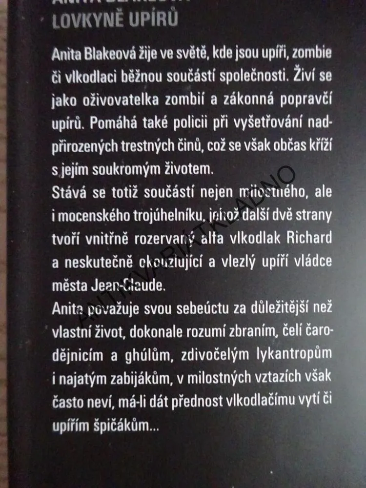 HARLEKÝN, ANITA BLAKE, LAURELL K. HAMILOTONOVÁ, **an