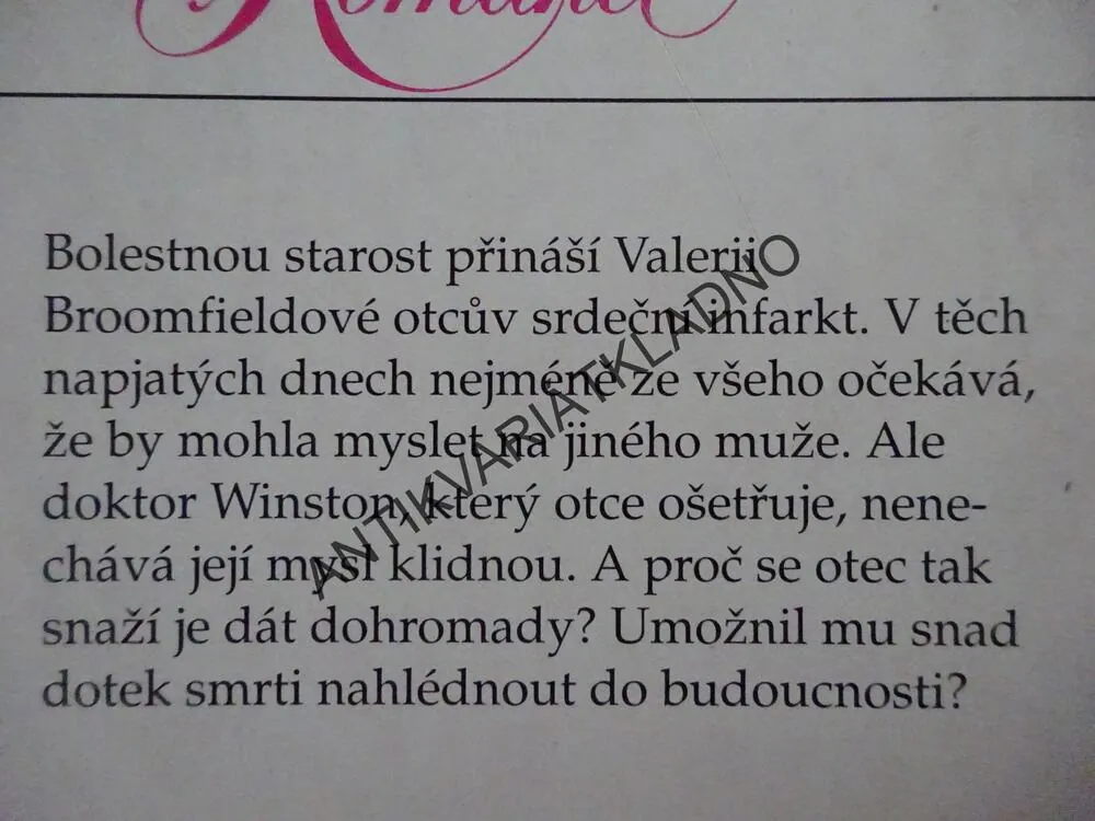 VALERIE, DEBBIE MACOMBEROVÁ, **an