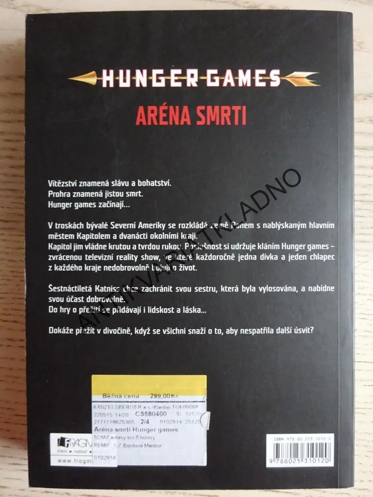 HUNGER GAMES, ARÉNA SMRTI, SUZANNE COLLINSOVÁ, **an