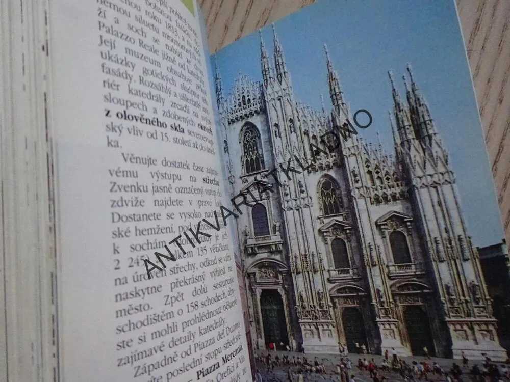 ITÁLIE, KAPESNÍ PRŮVODCE, BERLITZ, **an